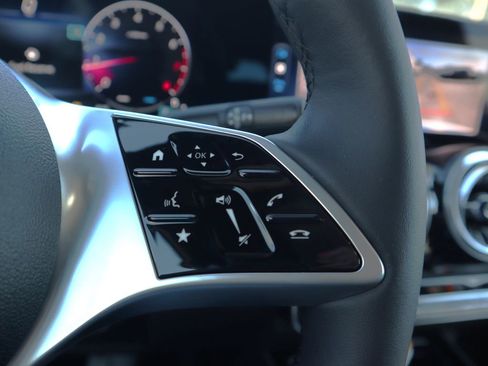 New 2026 Mercedes-Benz GLB 250 4MATIC image 19