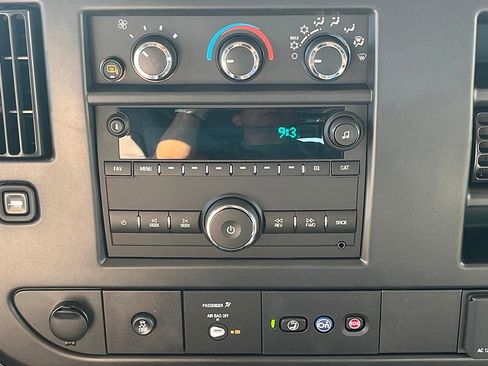New 2025 GMC Savana 3500 Extended w/ Driver Convenience Package image 10