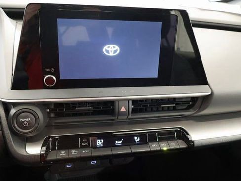 Used 2024 Toyota Prius LE image 19