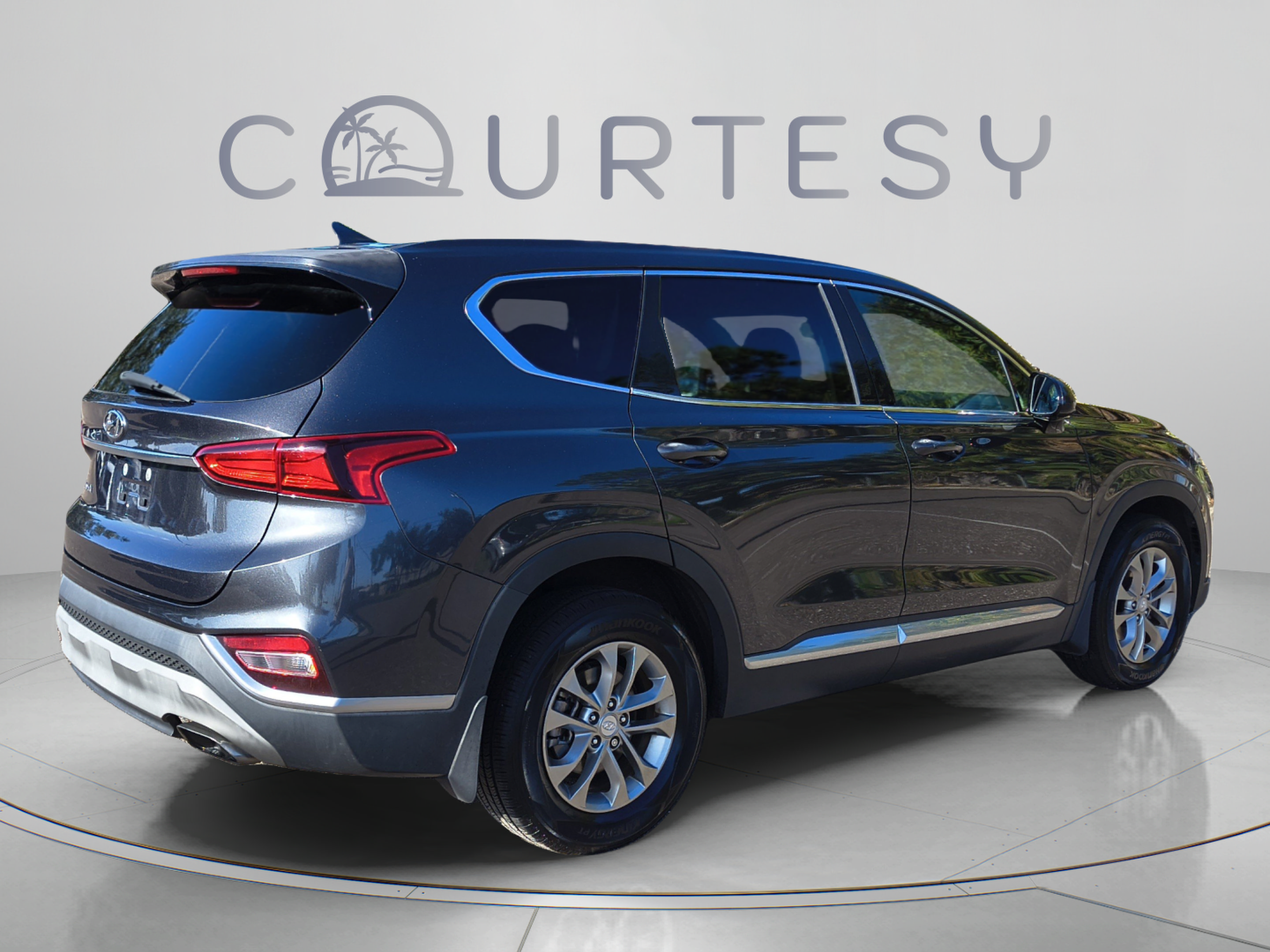Used 2020 Hyundai Santa Fe SEL FWD image 5