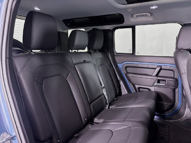 New 2025 Land Rover Defender 110 S AWD/4WD image 27