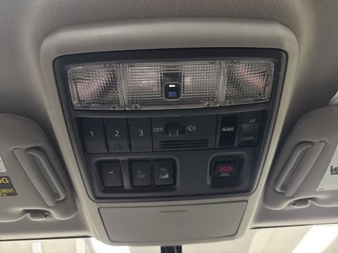 Used 2013 Toyota 4Runner Limited image 36