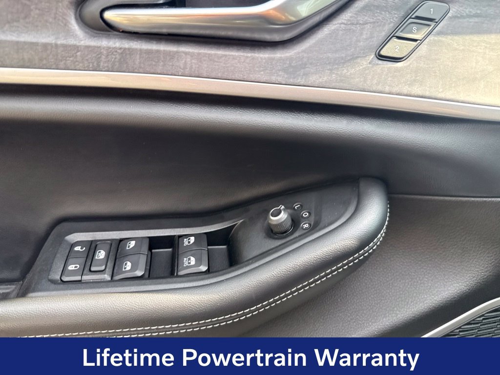 Used 2021 Jeep Grand Cherokee L Limited RWD image 20