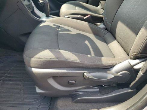 Used 2015 Chevrolet Trax LT AWD/4WD image 13