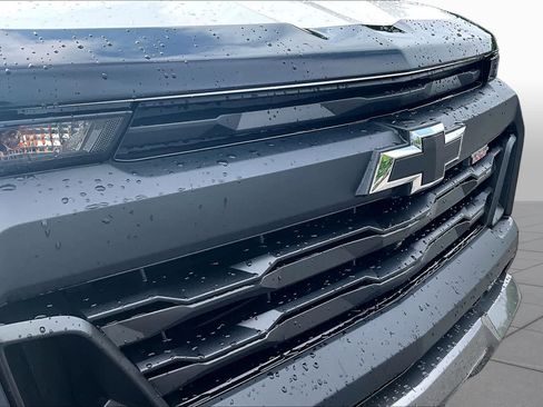 Used 2024 Chevrolet Colorado Trail Boss w/ Technology Package AWD/4WD image 31