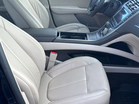 Used 2020 Lincoln MKZ Reserve w/ Elements Package image 18