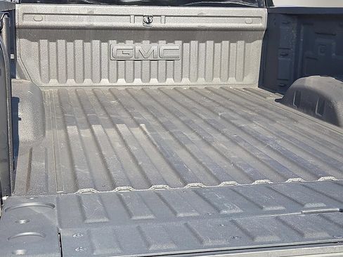 Used 2024 GMC Sierra 2500 SLT w/ SLT Premium Package AWD/4WD image 8