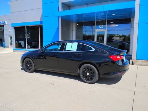 Used 2025 Chevrolet Malibu LT FWD image 8