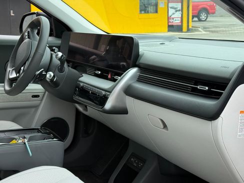 Used 2025 Hyundai Ioniq 5 Limited AWD/4WD image 29