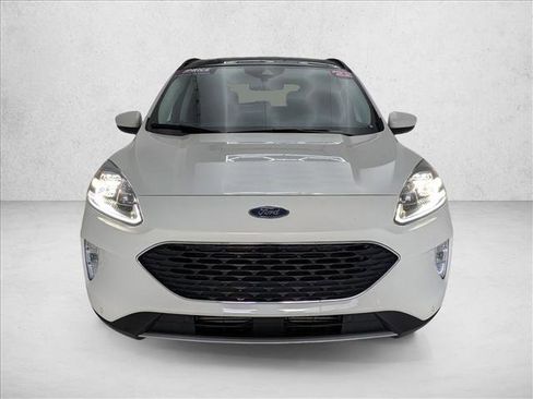 Used 2022 Ford Escape Titanium w/ Class II Trailer Tow Package image 2