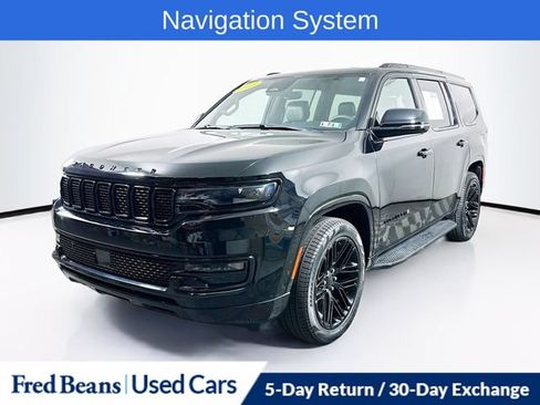Certified 2023 Jeep Wagoneer Series II AWD/4WD image 3