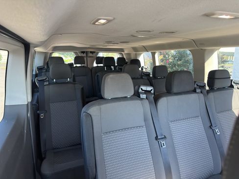 Used 2023 Ford Transit 350 XLT RWD image 12