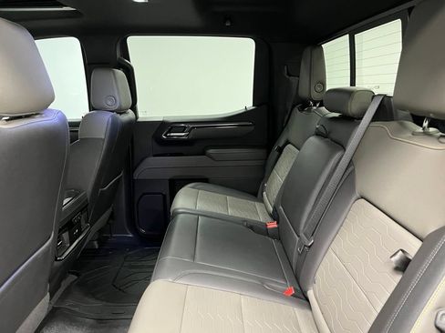 Used 2022 Chevrolet Silverado 1500 ZR2 w/ Technology Package AWD/4WD image 43