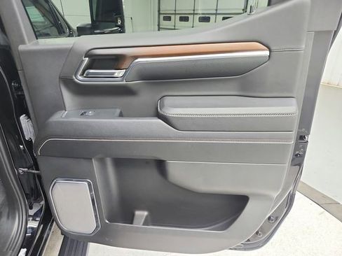 Used 2024 GMC Sierra 1500 Denali w/ Denali Reserve Package AWD/4WD image 43