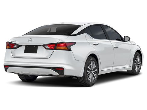 Used 2025 Nissan Altima 2.5 SV FWD image 2