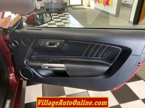 Used 2016 Ford Mustang GT Premium RWD image 28