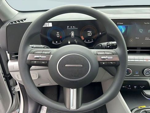 New 2026 Hyundai Kona SE image 14