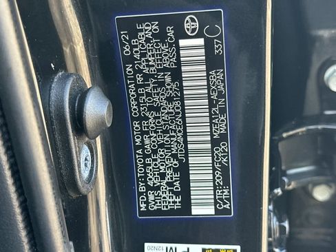 Used 2022 Toyota Corolla SE w/ Carpet Mat Package (TMS) image 27