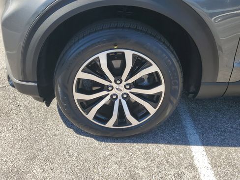 Certified 2025 Ford Explorer ST-Line image 5