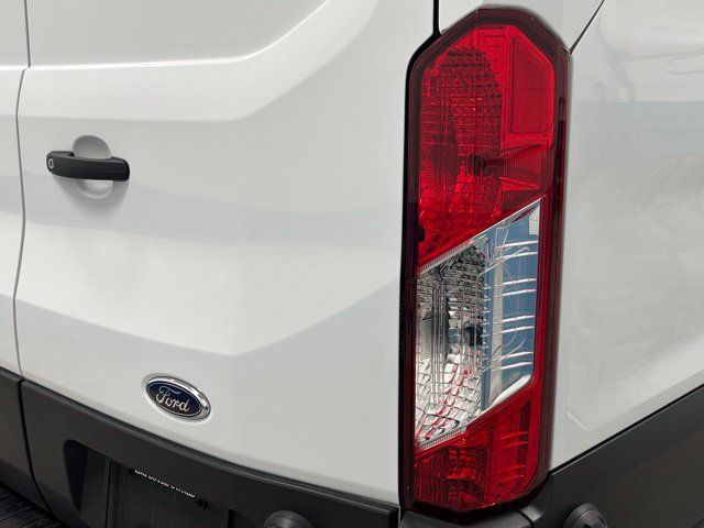 Used 2025 Ford Transit 250 148 High Roof Extended AWD w/ Load Area Protection Package image 7