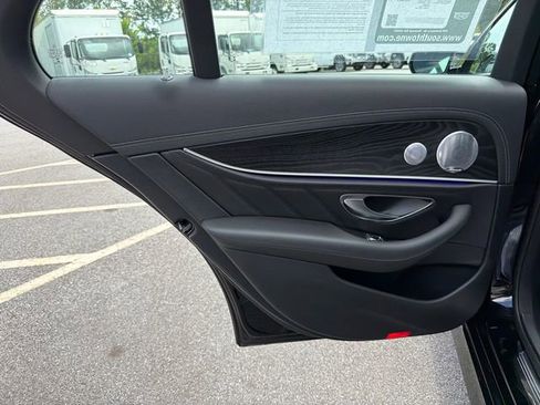 Used 2019 Mercedes-Benz E 53 AMG 4MATIC Sedan image 22
