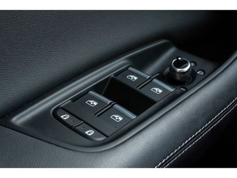 Used 2025 Audi Q7 3.0T Premium Plus AWD/4WD image 31