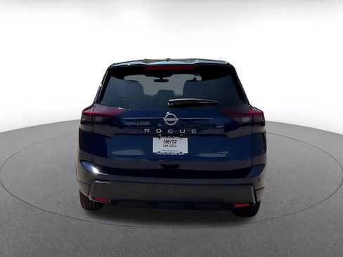Used 2026 Nissan Rogue SV AWD/4WD image 9