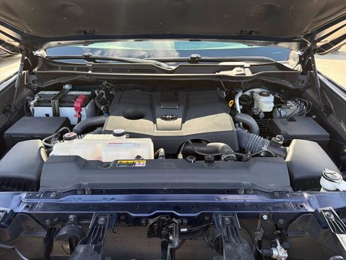Used 2023 Toyota Tundra SR5 w/ SR5 Convenience Package AWD/4WD image 24