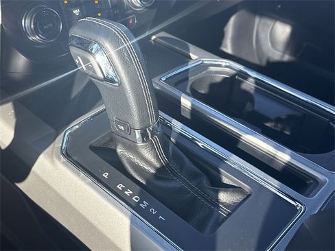 Used 2015 Ford F150 Lariat w/ Equipment Group 502A Luxury image 19