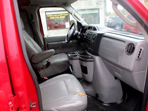 Used 2010 Ford E-150 and Econoline 150 image 7