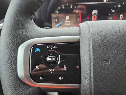 New 2025 Nissan Armada SL w/ Captain's Chari Seat Package image 22