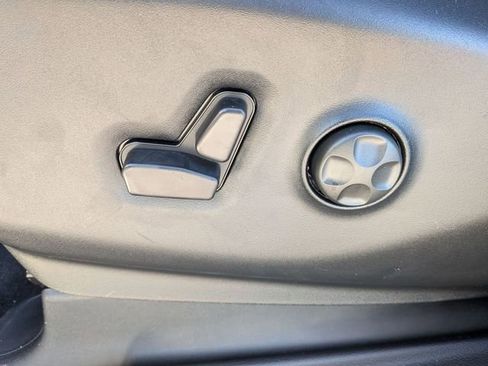 New 2026 Chrysler Pacifica Select w/ S Appearance Package FWD image 12