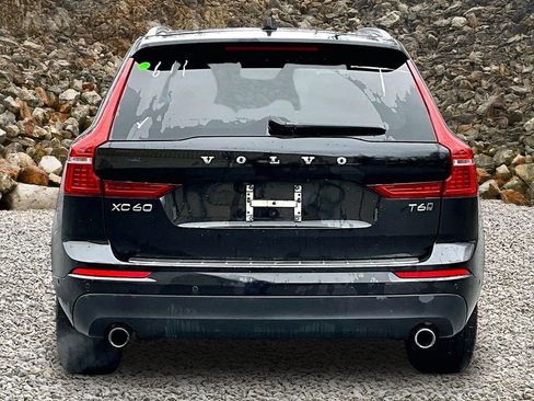 Used 2018 Volvo XC60 T6 Momentum w/ Convenience Package image 3