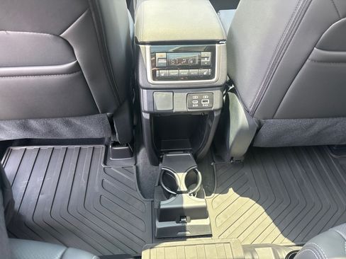 New 2026 Subaru Ascent Limited AWD/4WD image 37