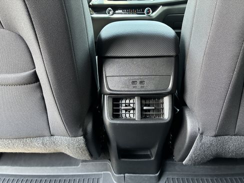 Used 2026 Chevrolet Equinox LT w/ LPO, Floor Liner Package FWD image 17