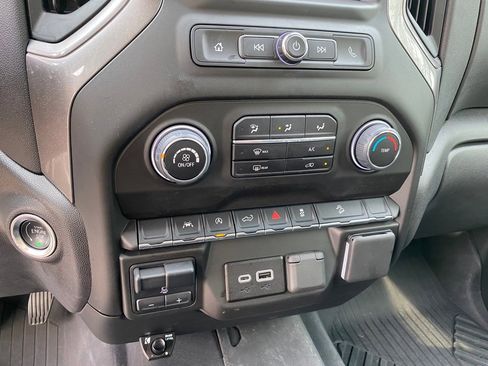 Used 2025 Chevrolet Silverado 1500 Custom Trail Boss w/ Midnight Edition image 28