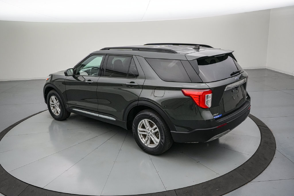 Certified 2023 Ford Explorer XLT w/ Equipment Group 202A AWD/4WD image 6