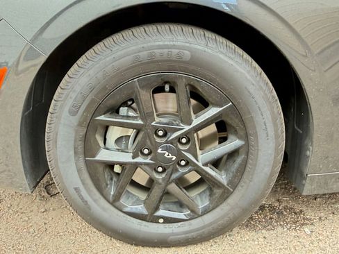 Used 2025 Kia K5 LXS image 28