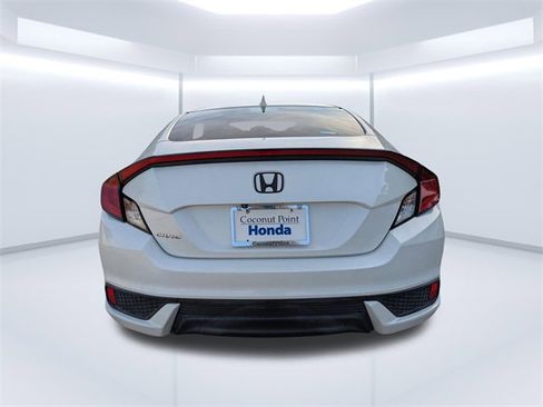 Used 2017 Honda Civic EX-T image 5