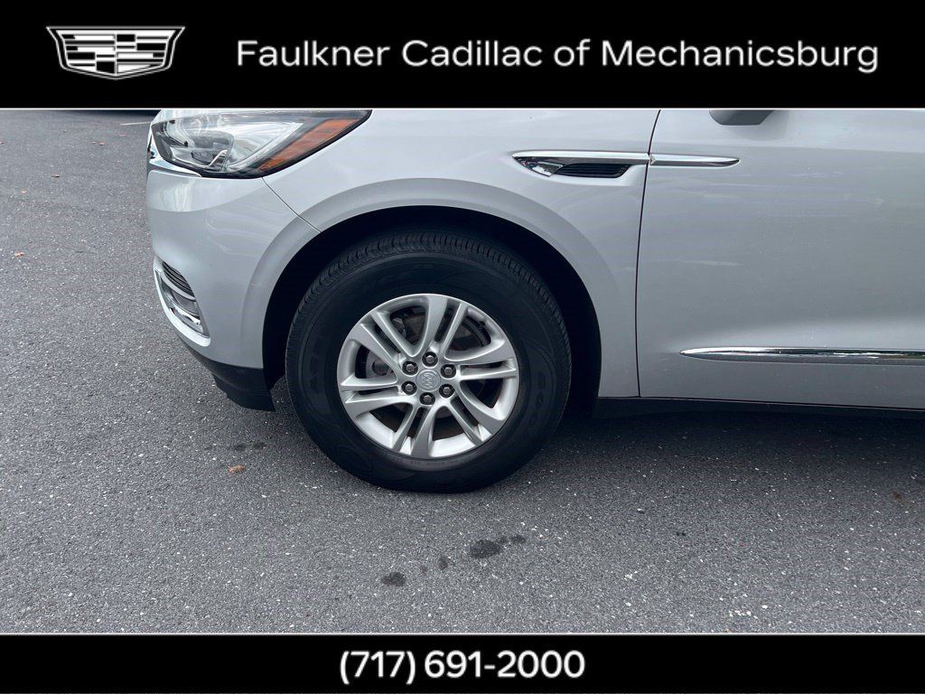 Used 2020 Buick Enclave Essence w/ Sound and Sites Package FWD image 32