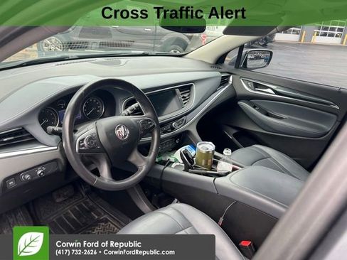 Used 2021 Buick Enclave Essence w/ Sound and Sites Package image 10