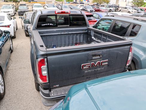 Used 2022 GMC Canyon Elevation w/ Trailering Package image 9
