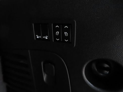 Used 2019 Cadillac Escalade Premium Luxury image 26