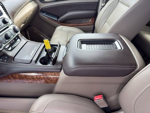 Used 2018 Chevrolet Tahoe Premier image 15