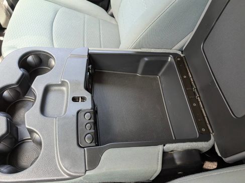 Used 2015 RAM 1500 Express AWD/4WD image 24