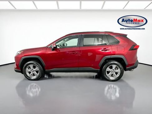 Used 2025 Toyota RAV4 XLE AWD/4WD image 8