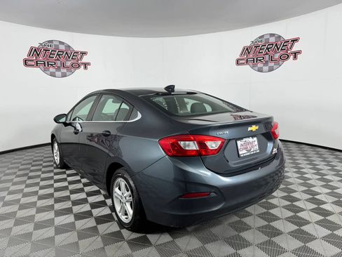 Used 2017 Chevrolet Cruze LT FWD image 5