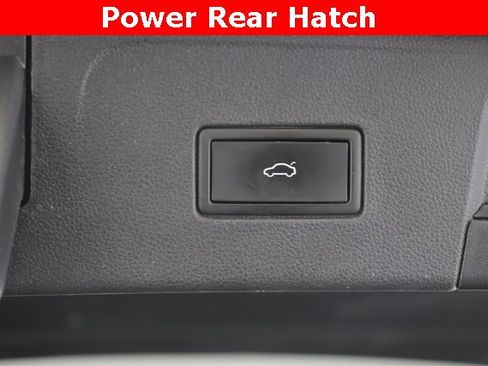 Used 2022 Volkswagen Atlas SEL image 34