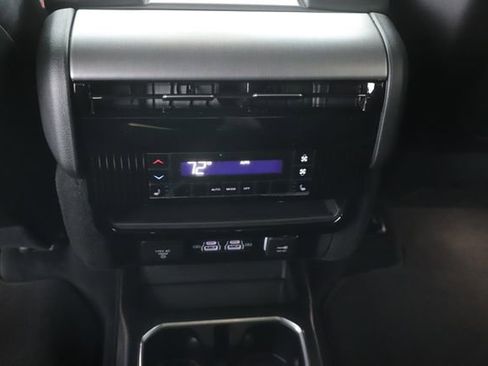 New 2026 Jeep Grand Wagoneer Limited AWD/4WD image 31