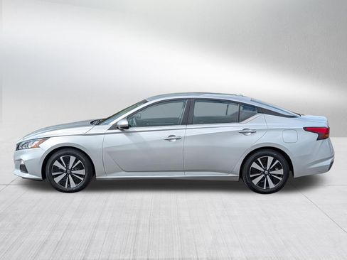 Used 2021 Nissan Altima 2.5 SV FWD image 4
